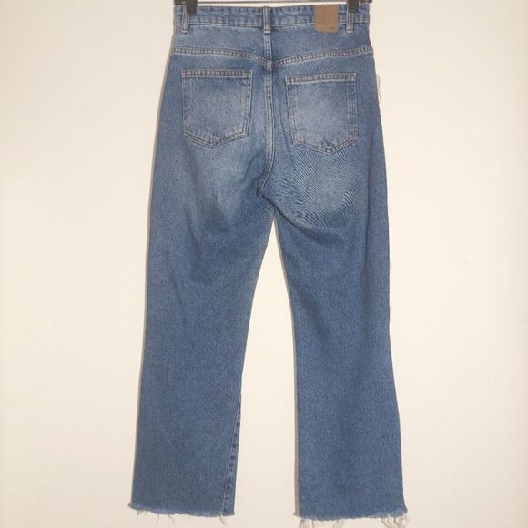 Zara Women's Frayed Hem High Rise Ripped Distressed Relaxed Ankle Jeans 2 EUC - Picture 6 of 10